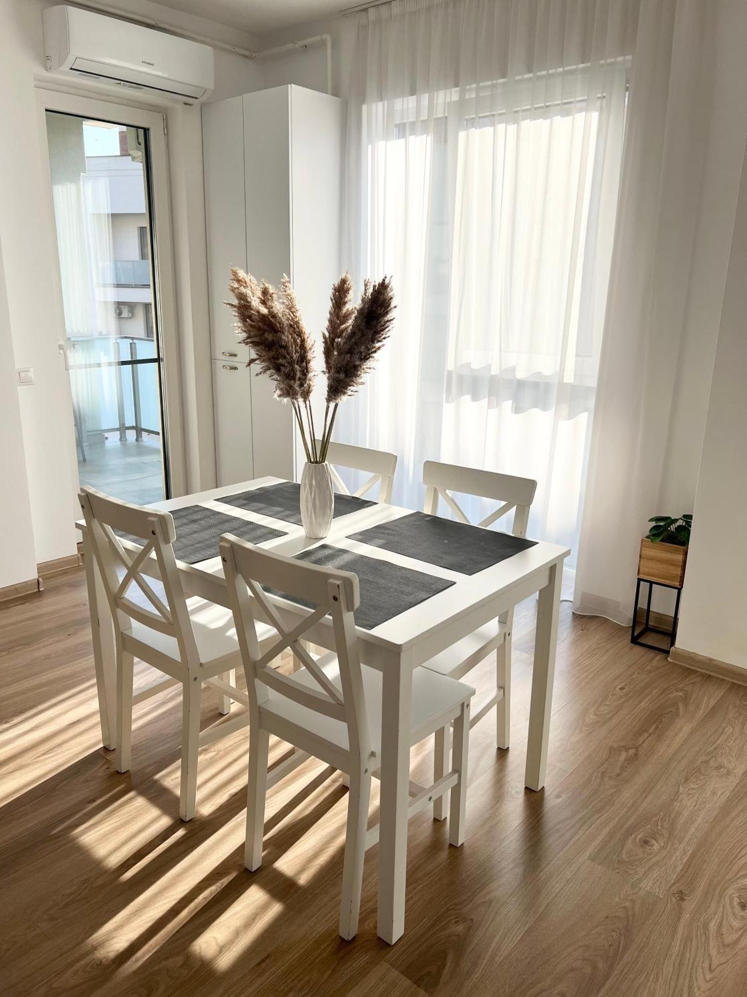 Central Residence Baia Mare Bagian luar foto
