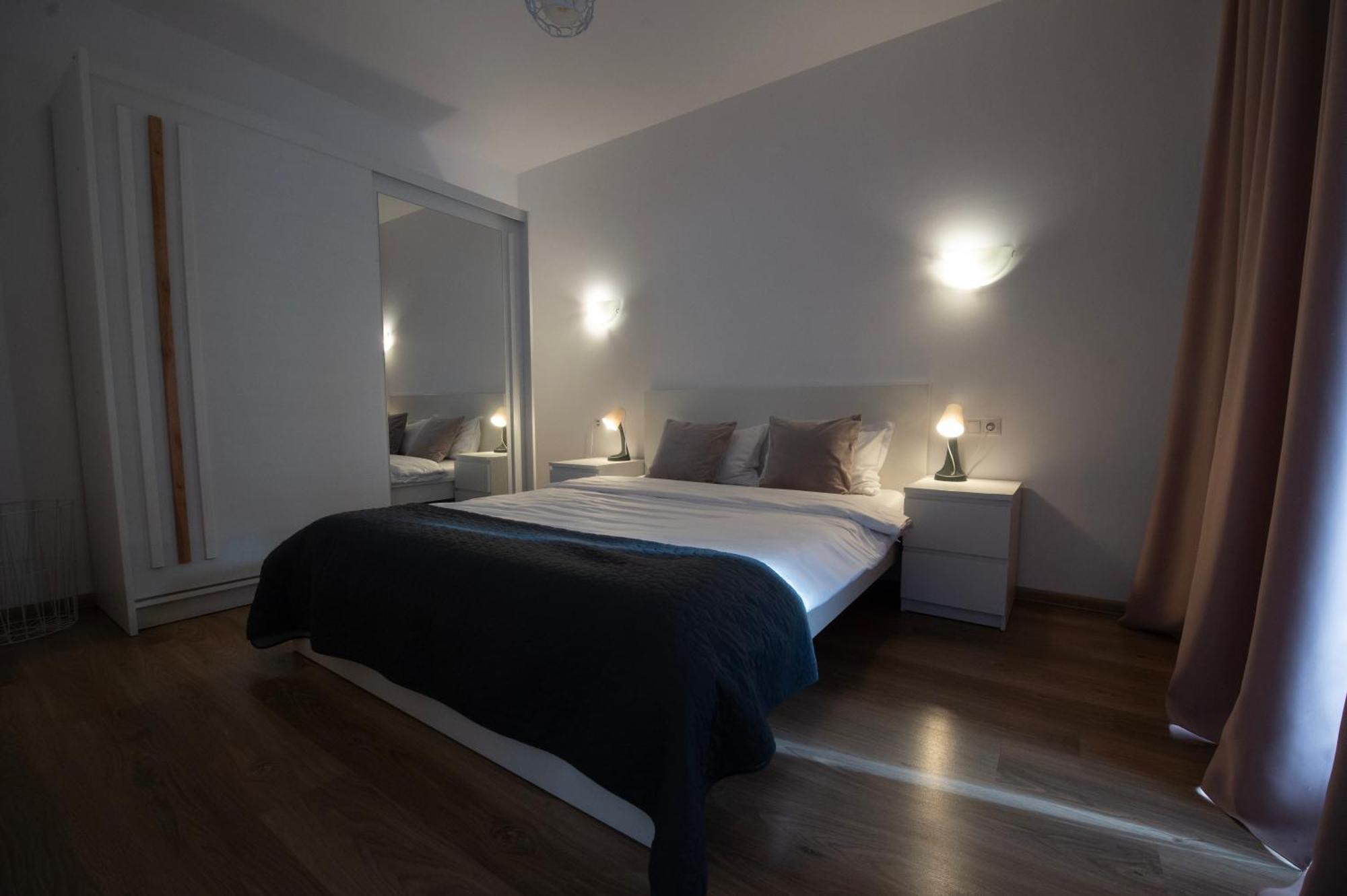 Central Residence Baia Mare Bagian luar foto