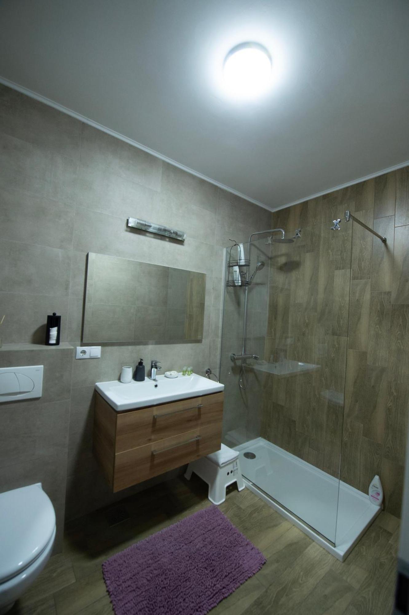 Central Residence Baia Mare Bagian luar foto