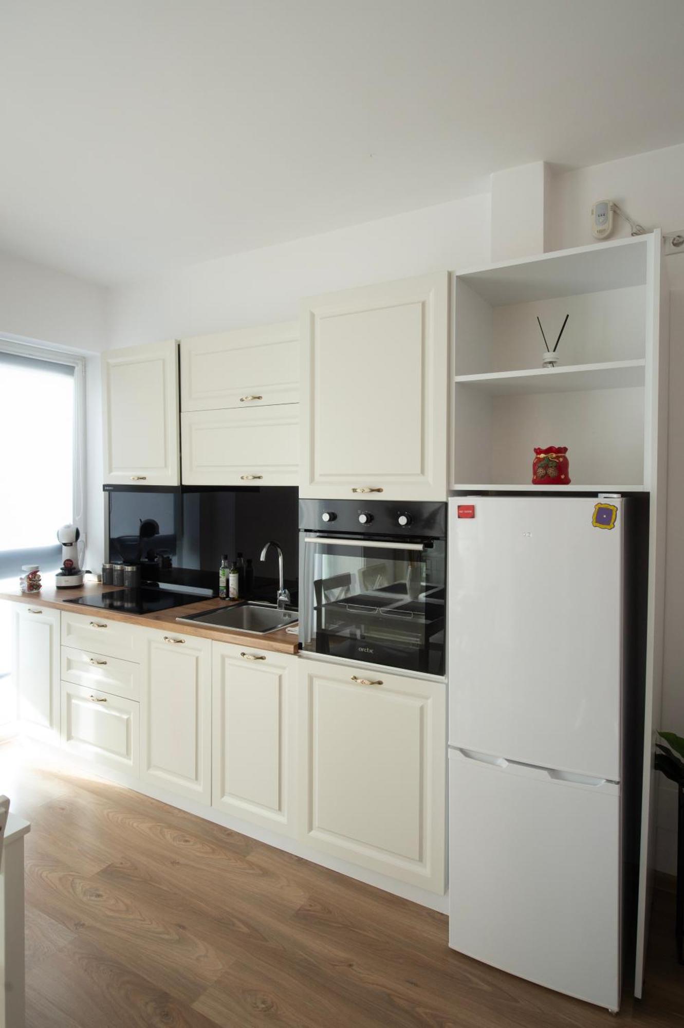 Central Residence Baia Mare Bagian luar foto